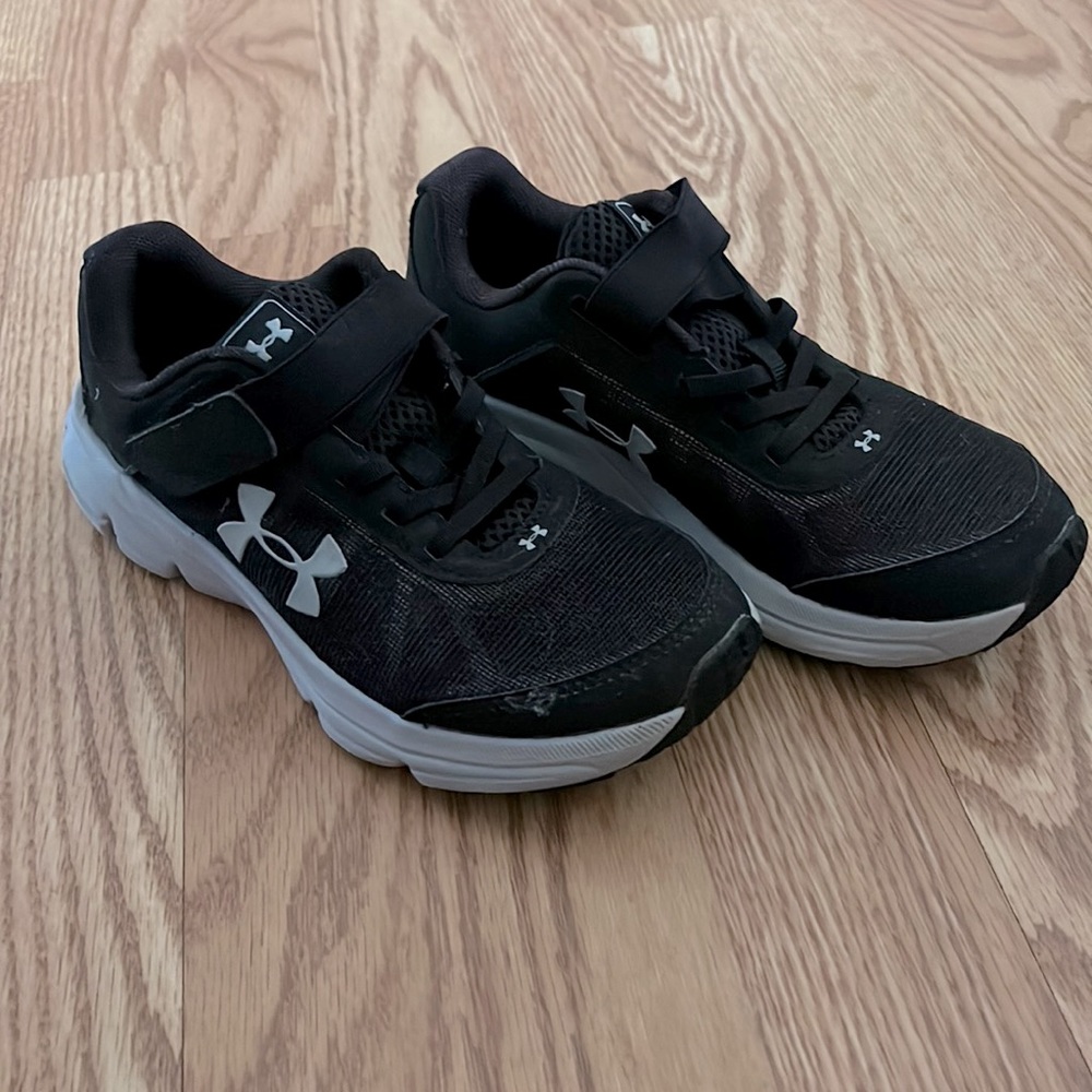 Kids Under Armour shoes